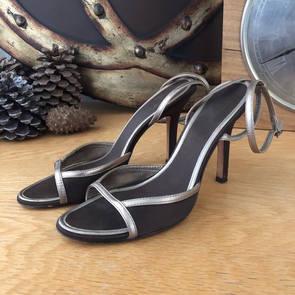 BCBG strappy sandals size 37